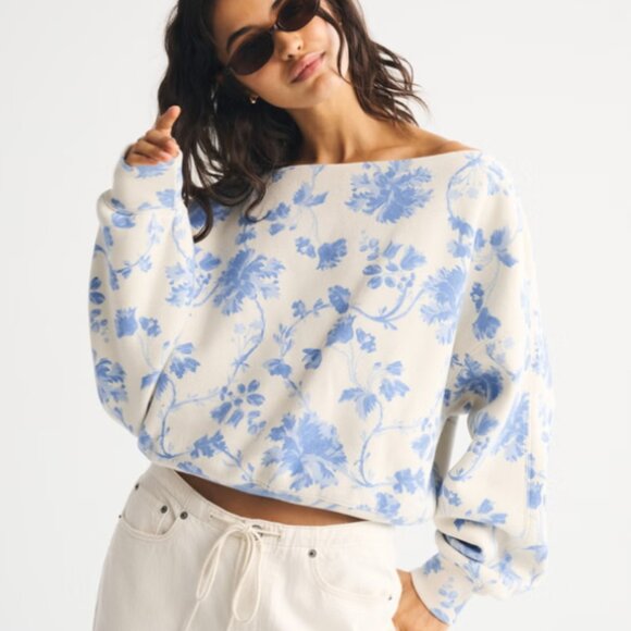 Cream Blue Floral Sunday Slash Sweatshirt Abercrombie & Fitch size LARGE NWT - Picture 4 of 8